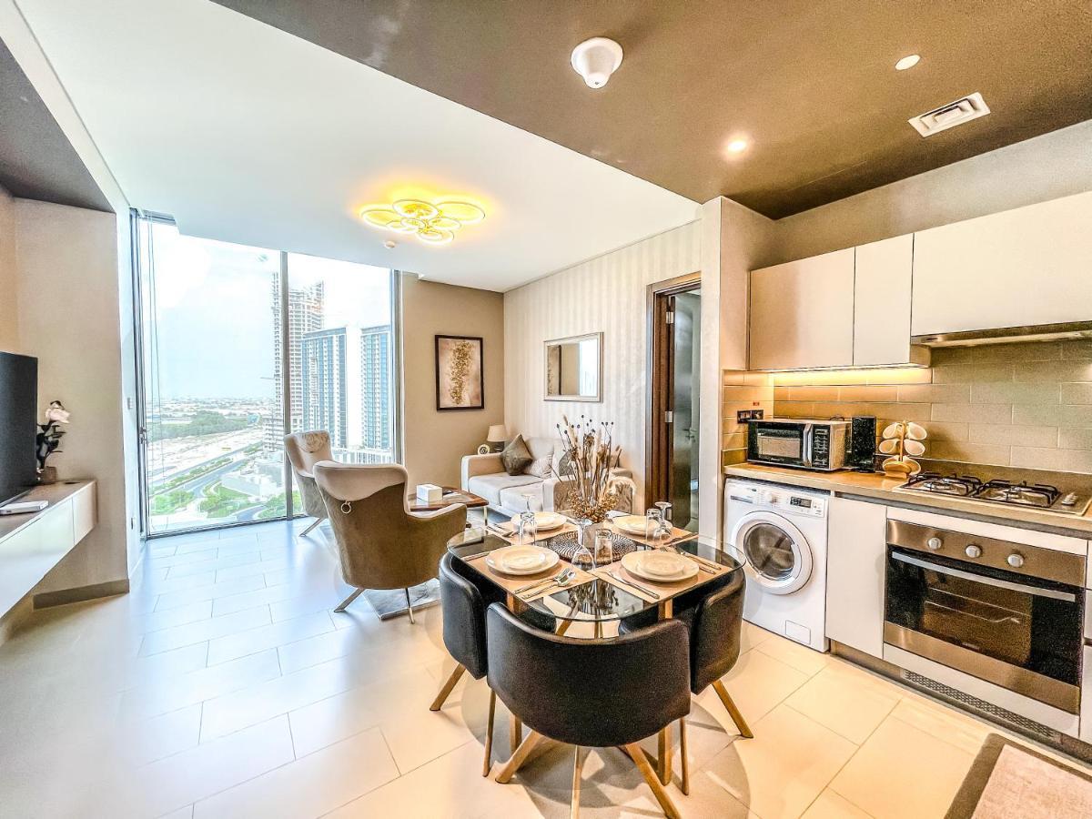 Stay By Latinem Luxury 2Br Holiday Home Cv B1309 Near Burj Khalifa دبي المظهر الخارجي الصورة